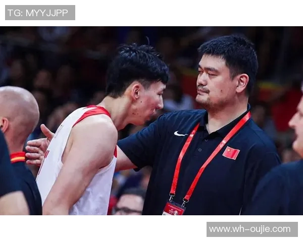 姚明全场帽子戏法展现篮球巨星风采引发球迷热烈讨论 姚明全场帽子戏法展现篮球巨星风采引发球迷热烈讨论